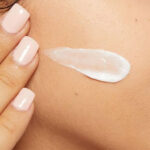 تصویر نمونه استفاده شده روی سطح پوست کرم مرطوب کننده سراوی CeraVe_Moisturizing_Cream