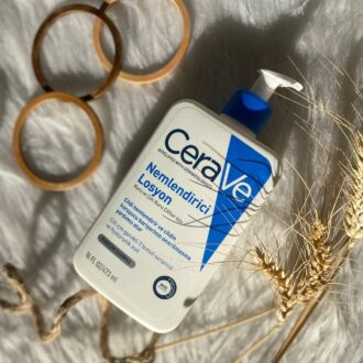 لوسیون مرطوب کننده روزانه بدون روغن CeraVe Moisturising